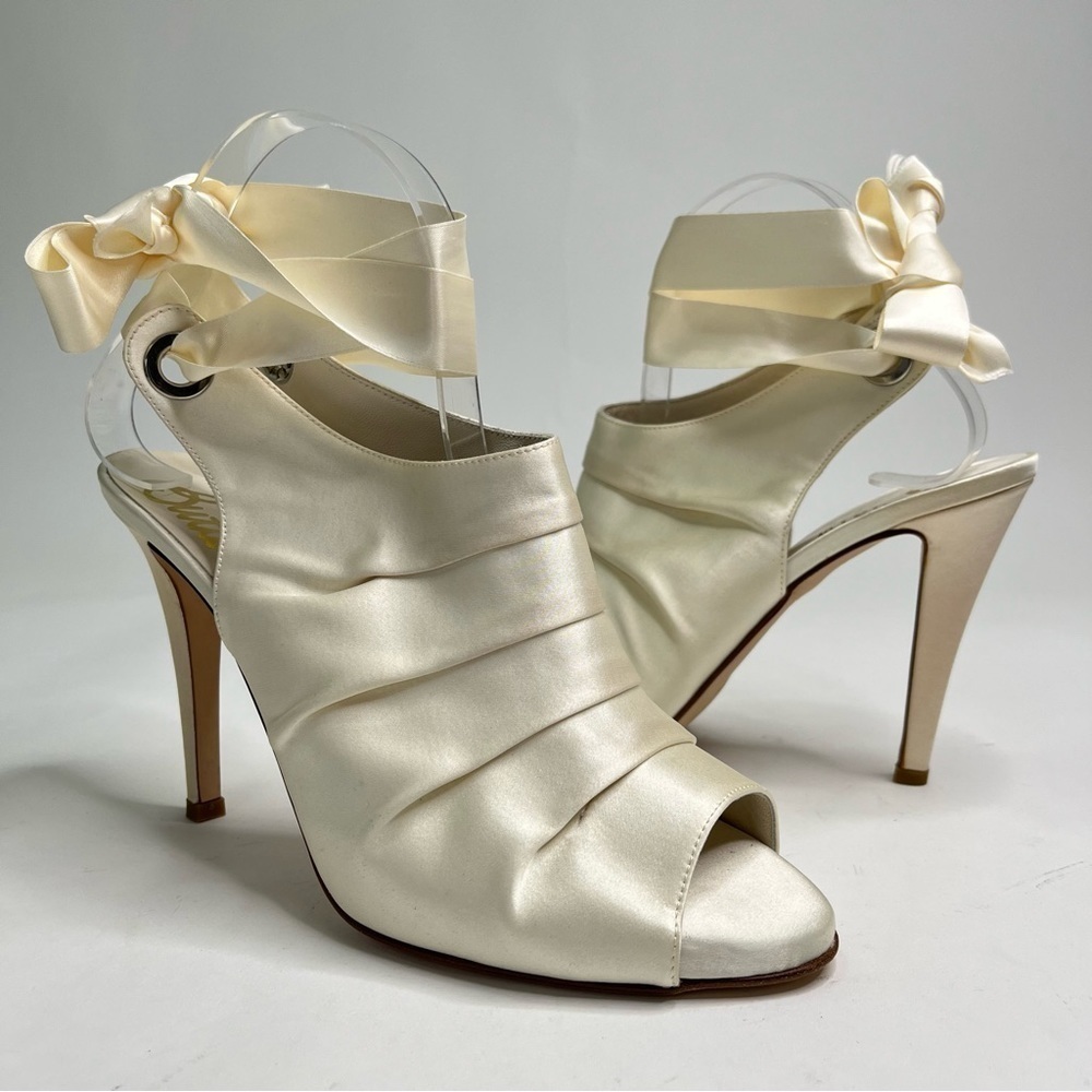 NEW Bridal by Butter Cream Satin Peep-Toe Lace-up Classy Wedding Bridal Pumps